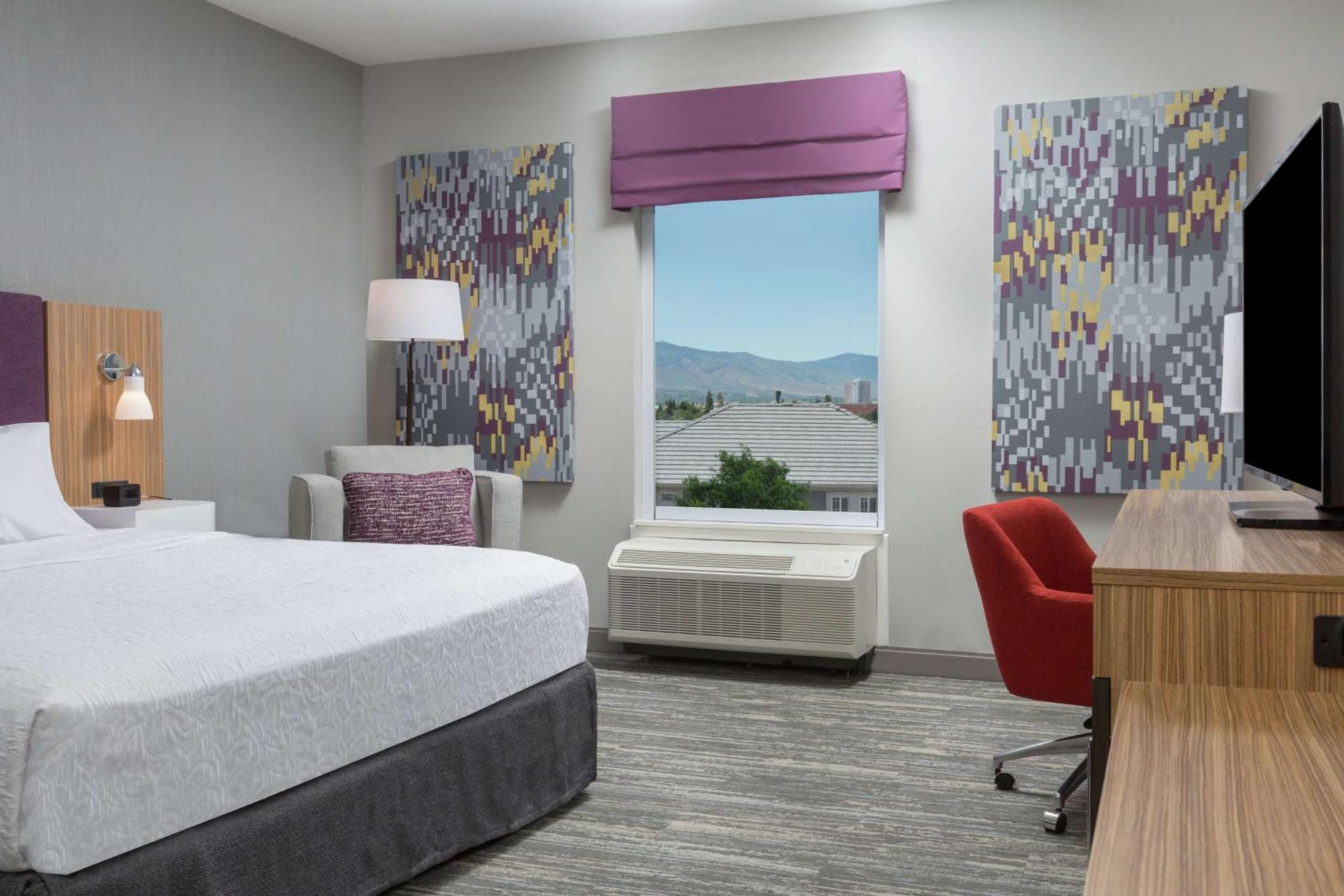 Hampton Inn & Suites Reno/Sparks Exterior photo