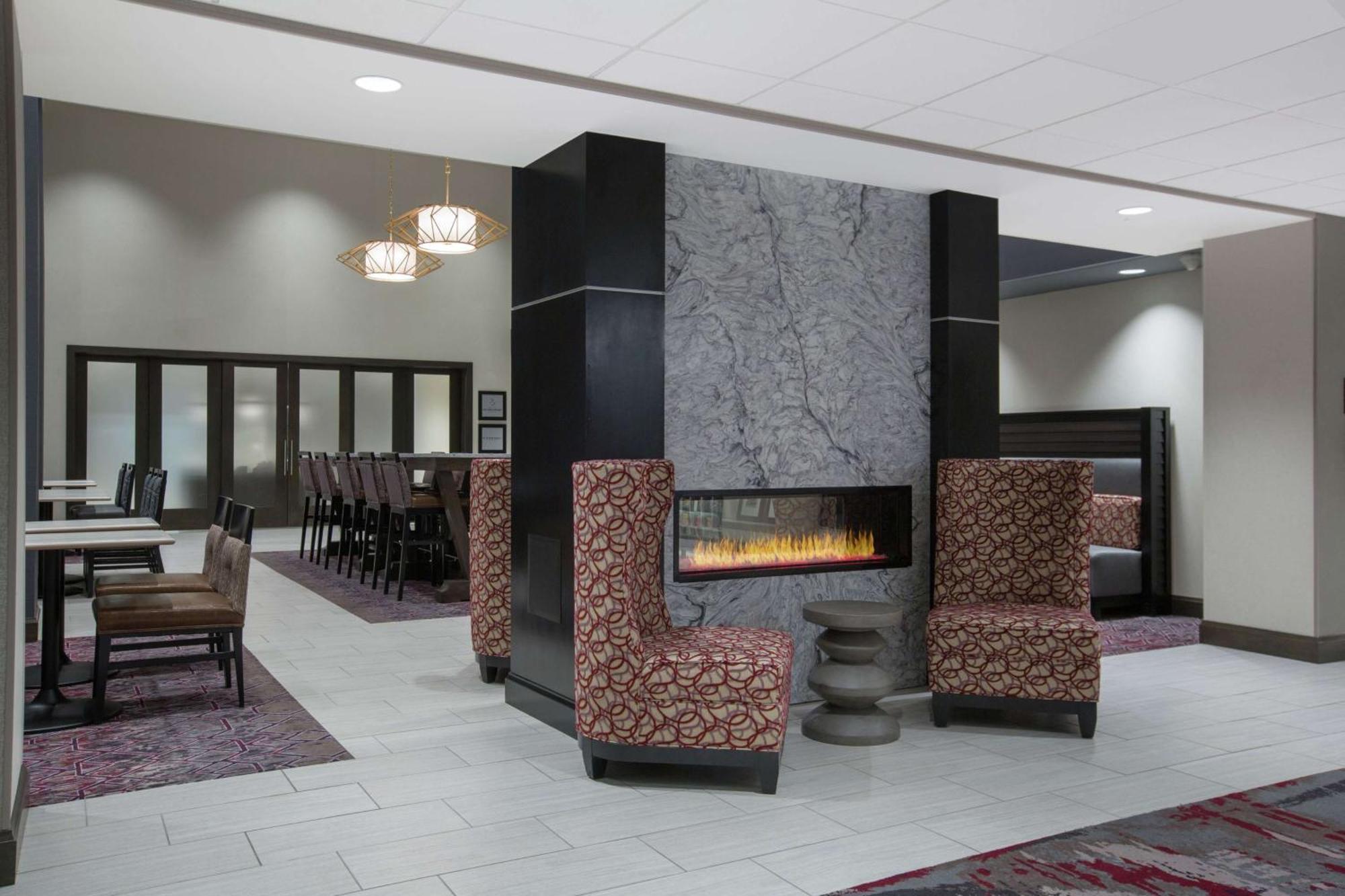Hampton Inn & Suites Reno/Sparks Exterior photo